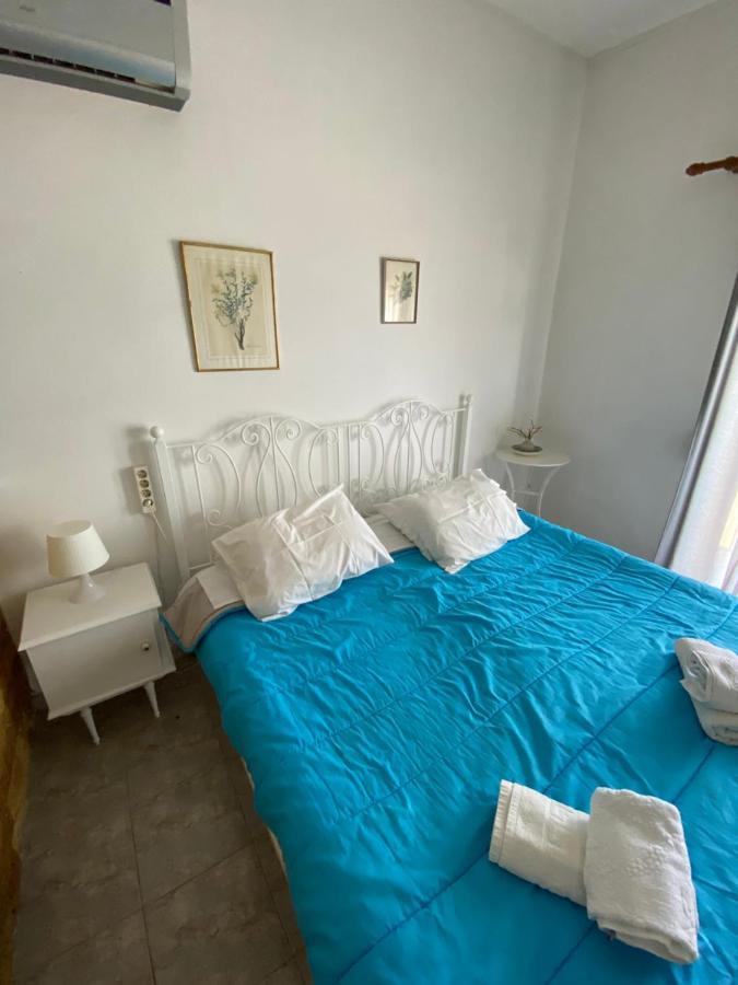 Δωματια Ξανθουλα Xanthoyla Rooms Амаліаполі Екстер'єр фото